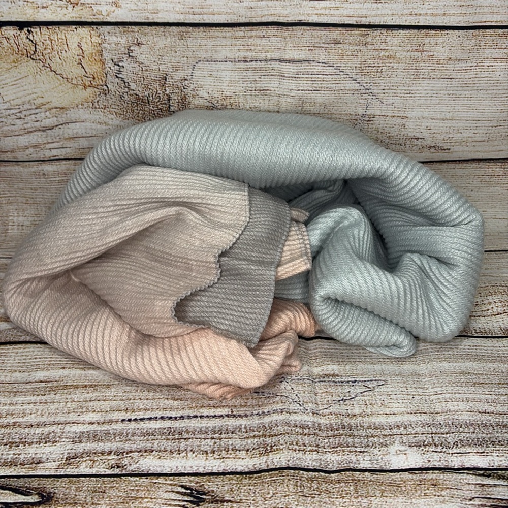 Pretty Persuasions Toasty Fun Ombré Scarf Blue, Purple & Pink Very Long - Bin G